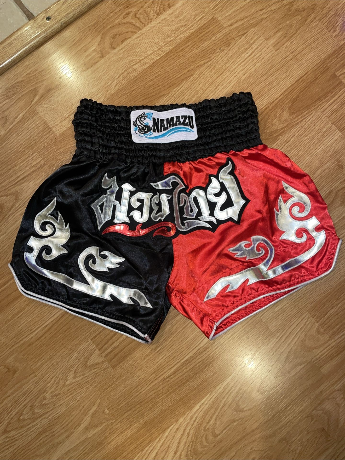 NAMAZU MMA TRAINING/Fight SHORTS NEW