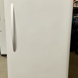 Frigidaire Frost Free Upright Freezer 