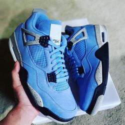 Jordan 4 Retro UNC Sz11 DS 