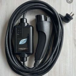 Crysler Plug-In Hybrid EV Charger
