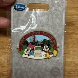 Mickey And Minnie Picnic In San Francisco Pin