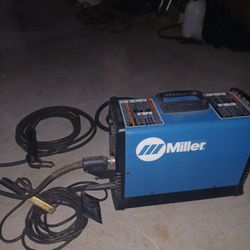 Miller Spectrum 875 Plasma Cutter