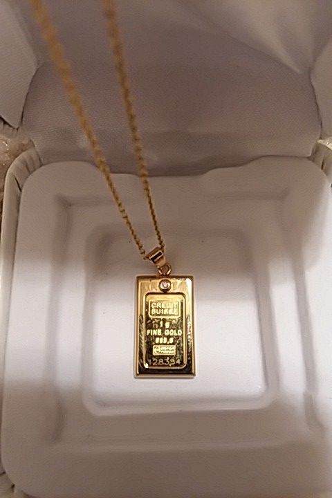 Credit suisse 1 gram fine gold 999.9 Pendant with diamond chip