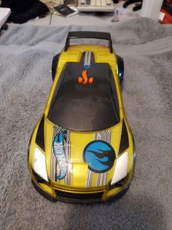 HOT WHEELS  CAR