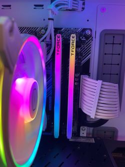 32GB (2x16GB) T-Force DDR4RGB White RAM Kit 3200/3600MHz