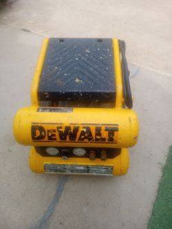 Good DeWalt 4 gal air compressor works great