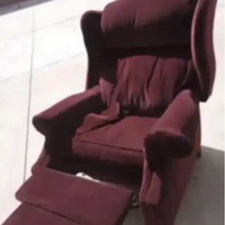 Recliner.    