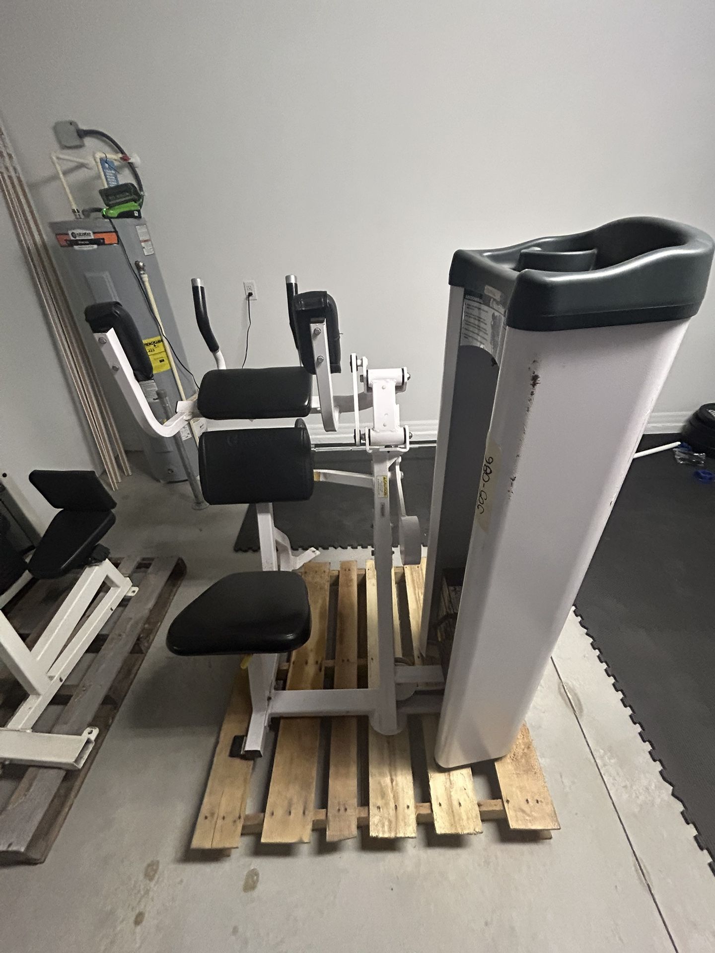 Nautilus Abdominal Machine - Steel Series