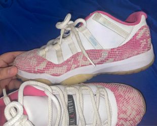 9.5 woman Jordan 11