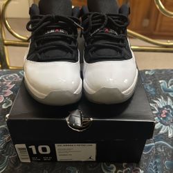 Retro 11 Low Tuxedo