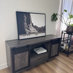 Media Console 