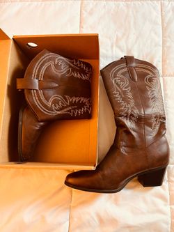 Boots women