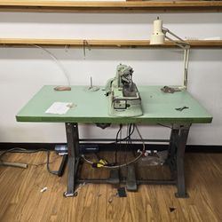 Industrial Reese Button Hole Machine