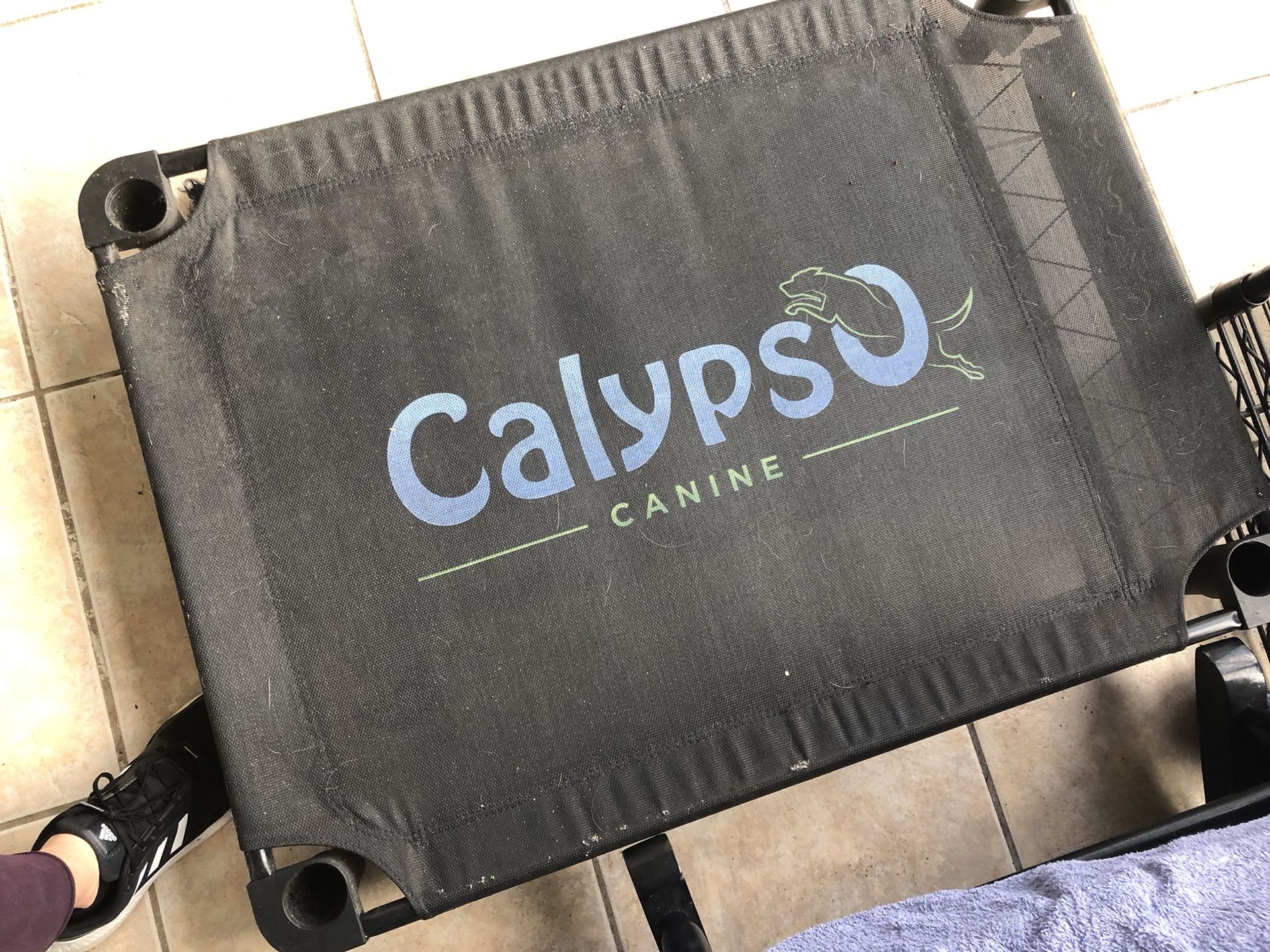 Calypso Canine dog cot bed