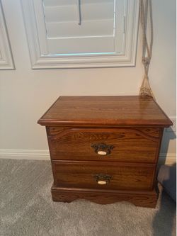 WOODEN BED SIDE TABLES - PAIR OF 2 TABLES