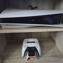Used PS5- CFI-1015A with 2 Controllers