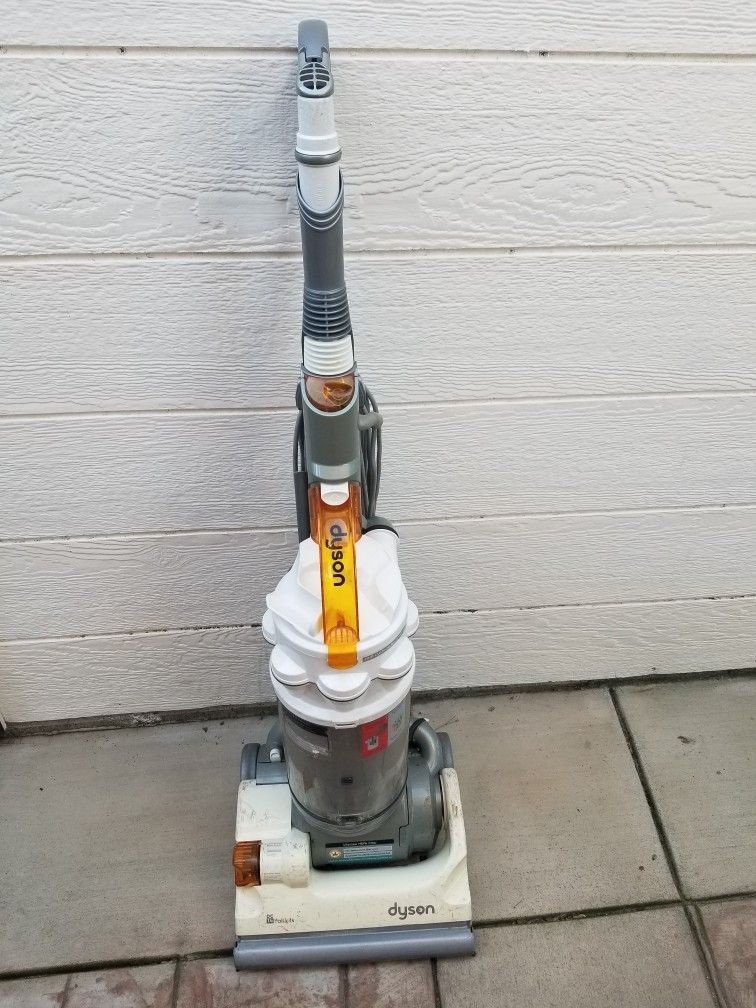 Dyson DC14 Full Kit Vacuum-*NO VACUUM BELT* *AS IS*