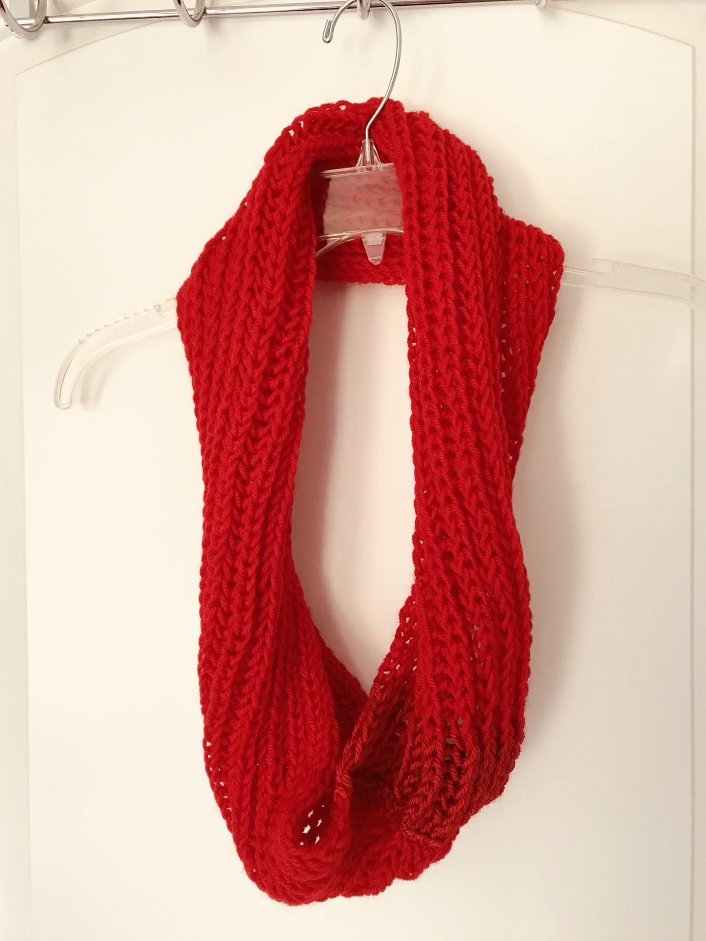 Stylish comfy knitted scarf