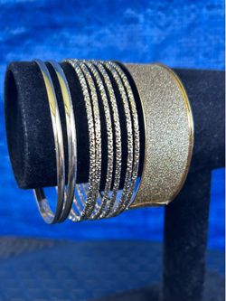 Bangle Bracelet Set