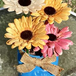 Dancing Flowers - Animated Singing Daisies