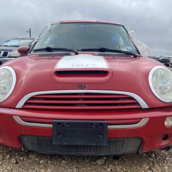 FOR PARTS ONLY 2003 mini cooper S 1.6L motor automatic trans/ solo para partes 