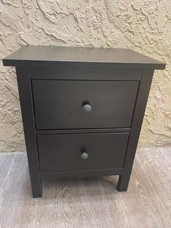 ONE Solid Wood Nightstand - Local Delivery Available for A Fee - See My Other Items 😎