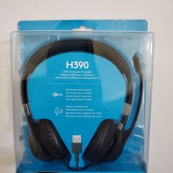 Logitech H390 Wired Headset, Stereo Headphones with Noise-Cancelling Microphone, USB, In-Line Controls, PC/Mac/Laptop - Black

