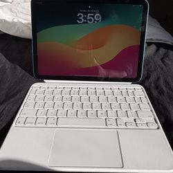 IPAD 10Th GEN w Keyboard 