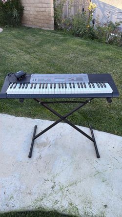 Casio LK 165 Digital Keyboard (stand included)