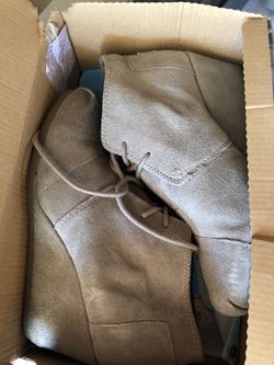 Toms