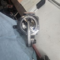 2021 2023 Ford Bronco Passenger Oem Headlight 