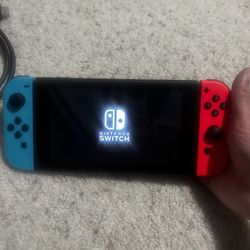 Nintendo Switch (EXCELLENT CONDITION)