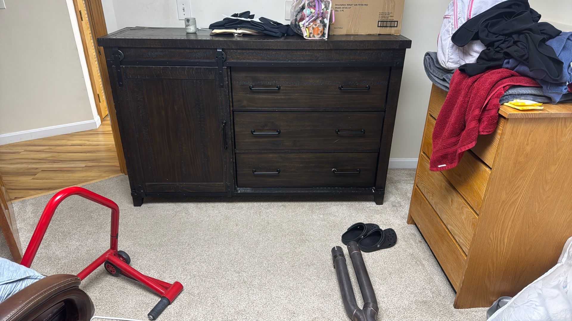 Dresser