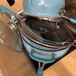 Kitchen items 