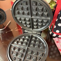 Oster Waffle Maker