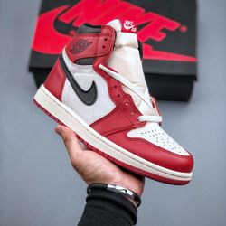 Air Jordan 1 Men’s Sneaker With Box New R