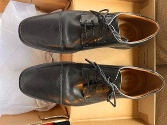 EUC Men’s Clarks Black Leather Dress Shoes, Size 10.5, Tilden Cap Toe