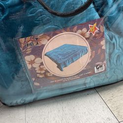 Big Heavy Mexican Blankets For Winter 