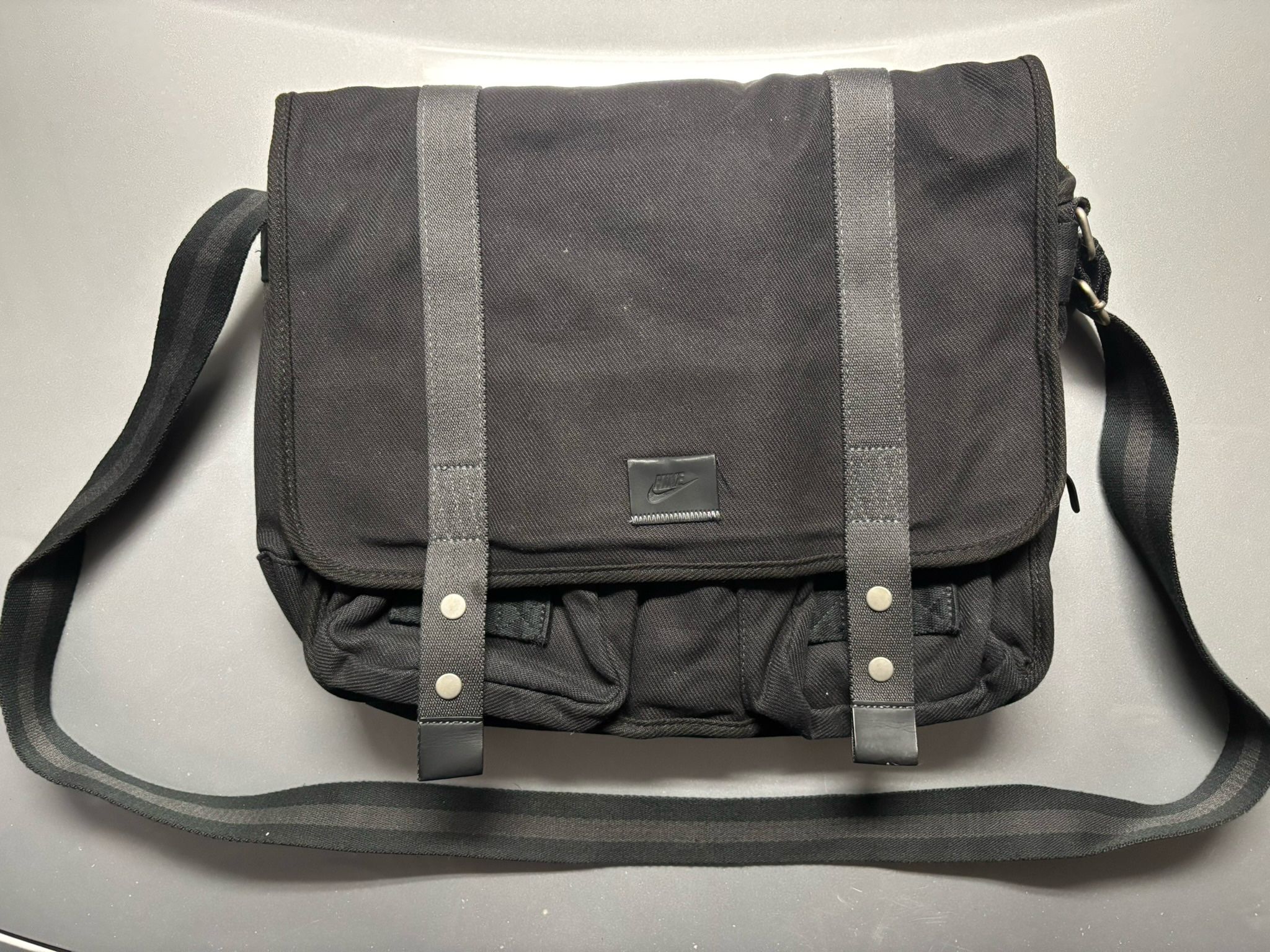 Nike Vintage Messenger Bag 