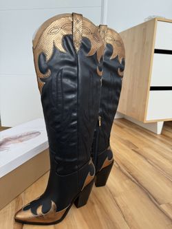 New Jessica Simpson boots size 11