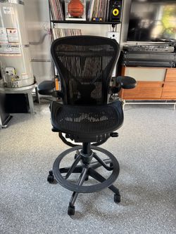 Herman Miller Aeron Chair