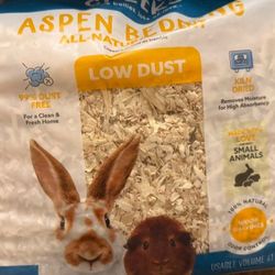 Aspen Bedding Low Dust Wood Shavings Pet Bedding