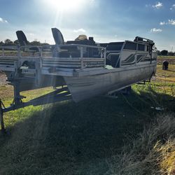 1998 Voyager Pontoon