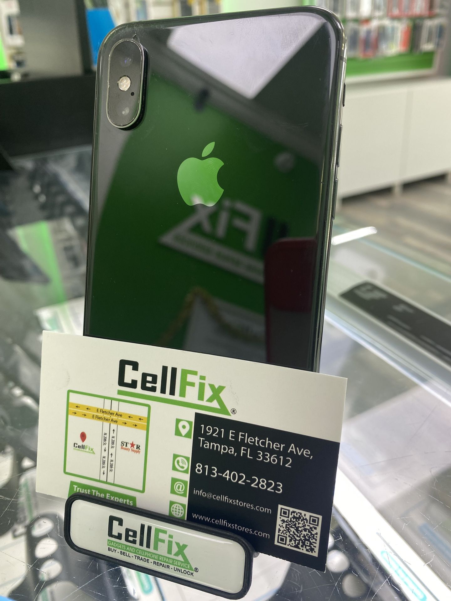 iPhone XS