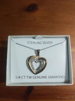 Nice Necklace For Sale