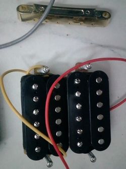 Guitar pickups and bridge