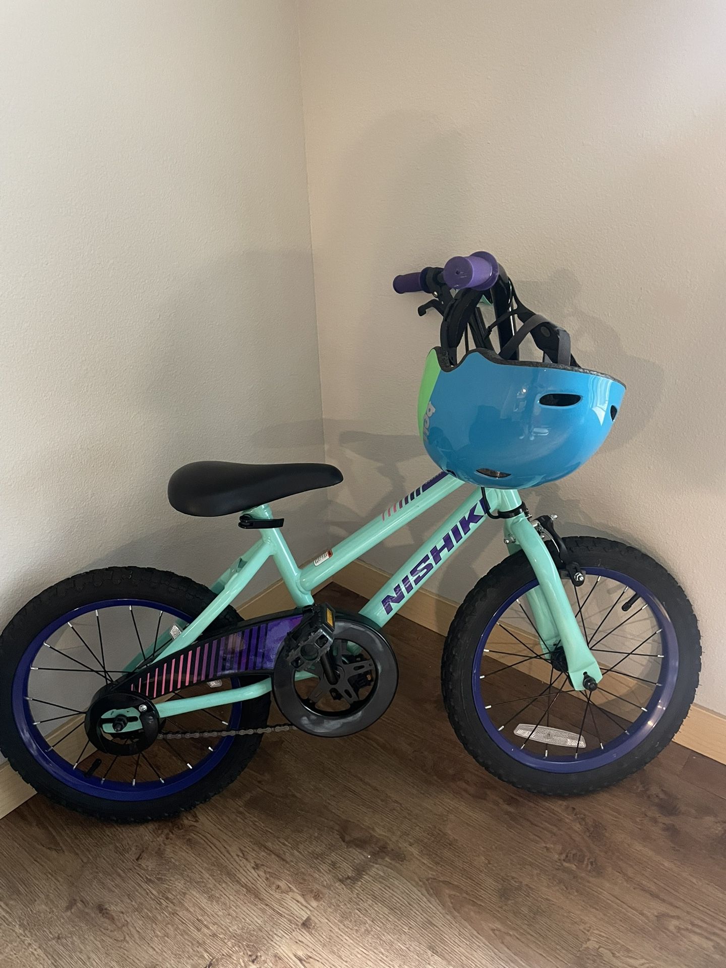 Nishiki Durango 16” Racer Bike + Helmet