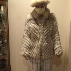 Rabbit Fur Coat For A Young Woman Size Medium.  $ 95.00 Must Pick Up In Work Rhode Island.  Cash.