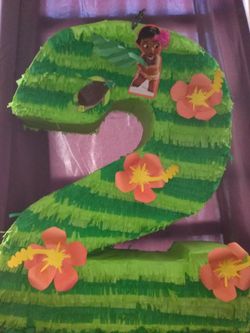 Baby Moana piñata