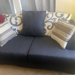 Loveseat Couch (Read details)